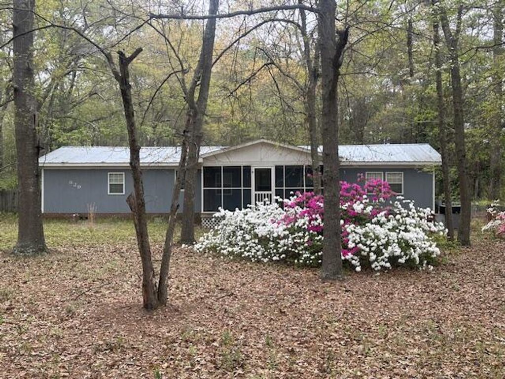 829 Lewis Road, Sumter, SC 29154