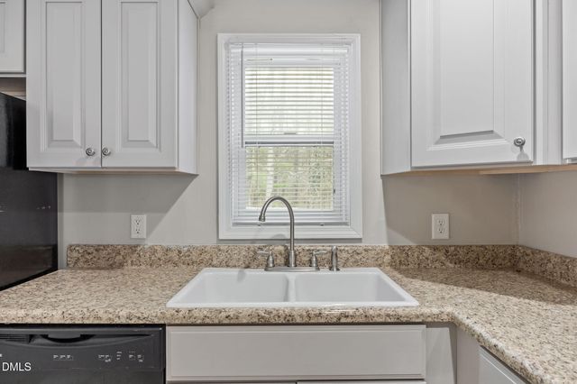 226 Lakeview Drive, Spring Lake, NC 28390