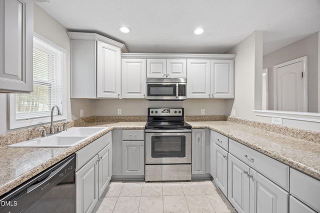 226 Lakeview Drive, Spring Lake, NC 28390