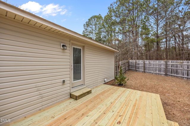 226 Lakeview Drive, Spring Lake, NC 28390