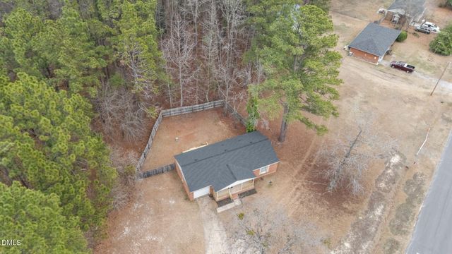 226 Lakeview Drive, Spring Lake, NC 28390