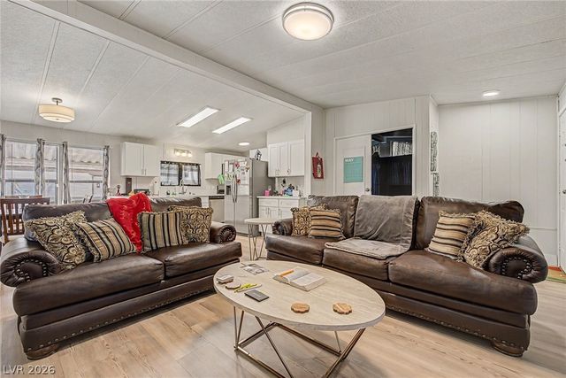 5512 Aldama Road, Las Vegas, NV 89122