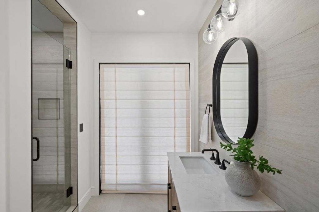 Image 35 of property listing at 1548 Cypress Avenue, Burlingame, CA 94010