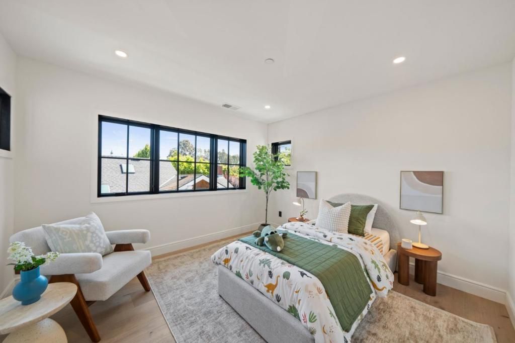Image 45 of property listing at 1548 Cypress Avenue, Burlingame, CA 94010