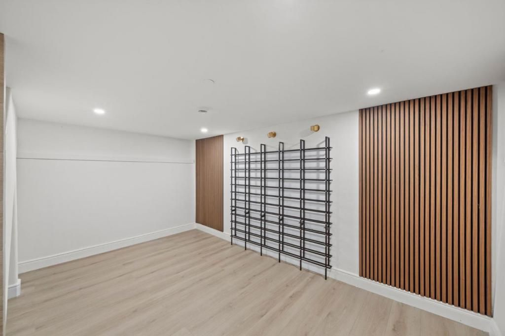 Image 48 of property listing at 1548 Cypress Avenue, Burlingame, CA 94010