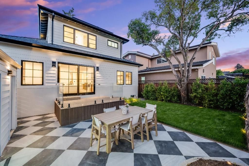 Image 54 of property listing at 1548 Cypress Avenue, Burlingame, CA 94010