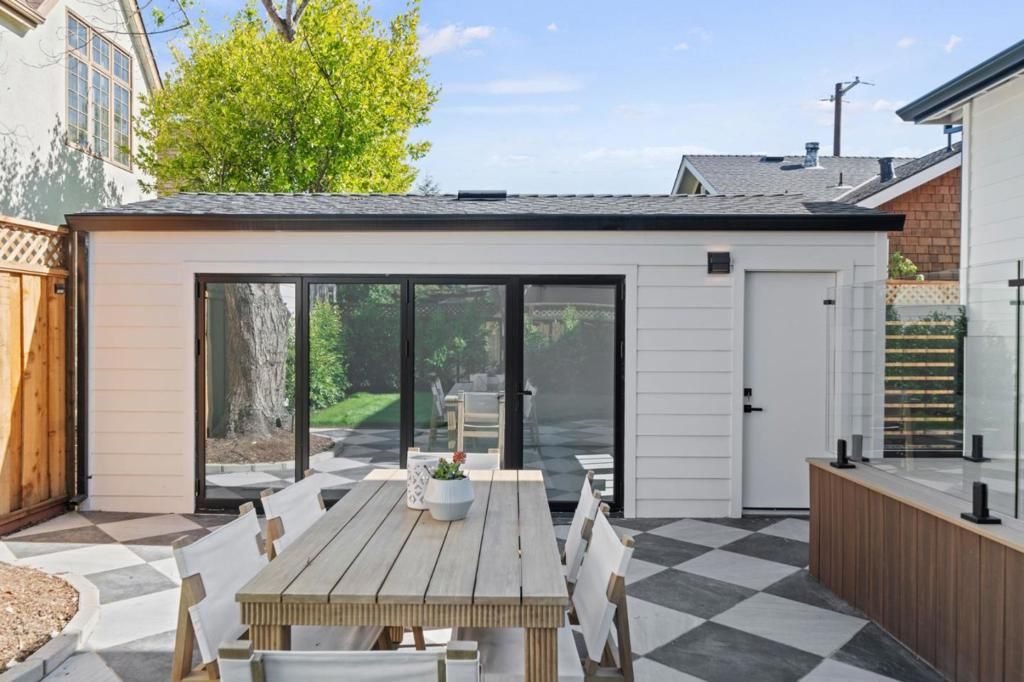 Image 59 of property listing at 1548 Cypress Avenue, Burlingame, CA 94010