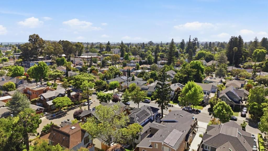 Image 67 of property listing at 1548 Cypress Avenue, Burlingame, CA 94010