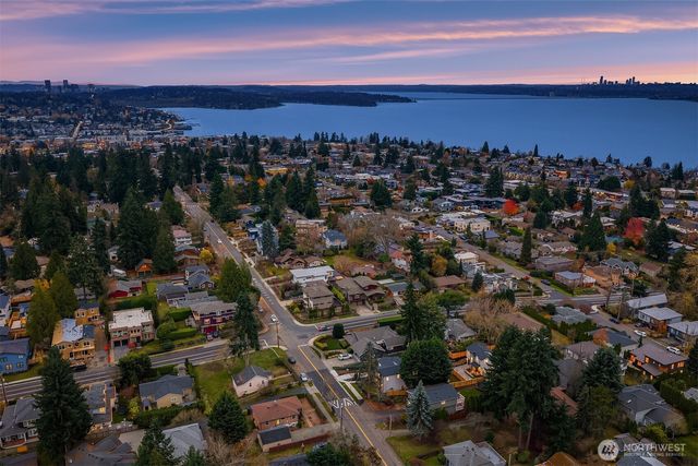 1813 3rd Street, Kirkland, WA 98033