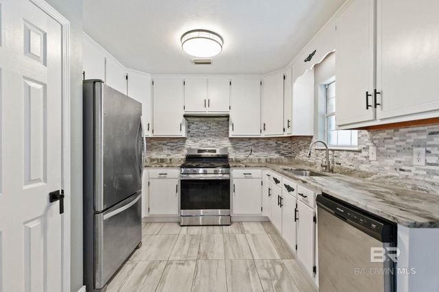 17366 Old Brady Road, Bay Minette, AL 36507