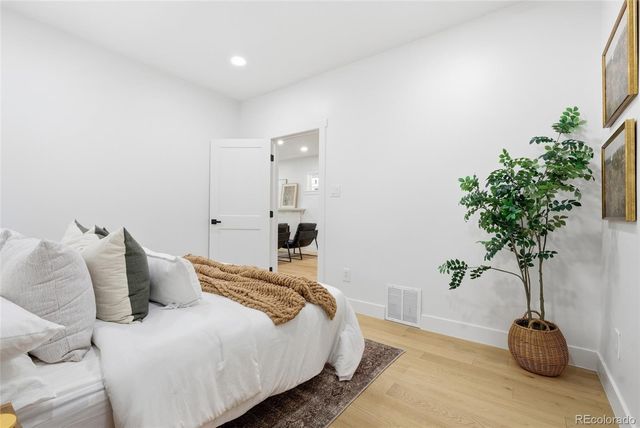 1539 S Sherman Street, Denver, CO 80210
