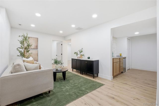 1539 S Sherman Street, Denver, CO 80210