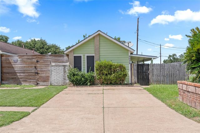 5035 Reno Drive, Pasadena, TX 77505