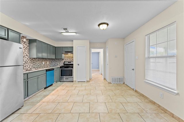 5035 Reno Drive, Pasadena, TX 77505