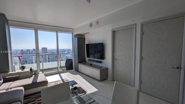 50 Biscayne Blvd 5107, Miami, FL 33132