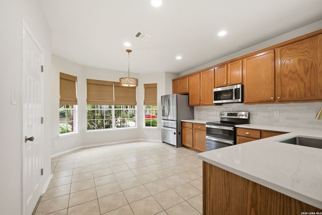 855 Avery, New Braunfels, TX 78130