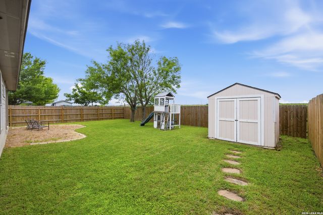 855 Avery, New Braunfels, TX 78130