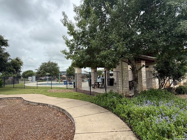 855 Avery, New Braunfels, TX 78130