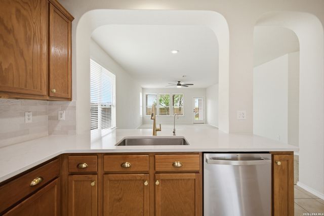 855 Avery, New Braunfels, TX 78130