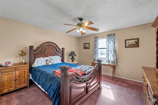 525 Angel Fire Drive, Hewitt, TX 76643