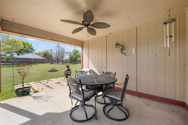 525 Angel Fire Drive, Hewitt, TX 76643