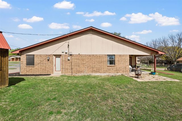 525 Angel Fire Drive, Hewitt, TX 76643