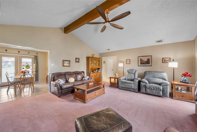 525 Angel Fire Drive, Hewitt, TX 76643