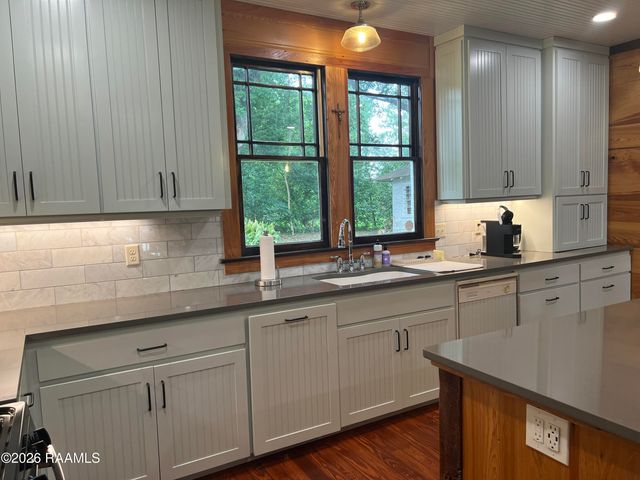 213 S Main Street, Breaux Bridge, LA 70517