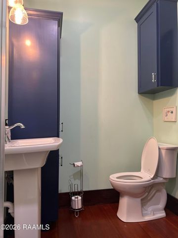 213 S Main Street, Breaux Bridge, LA 70517