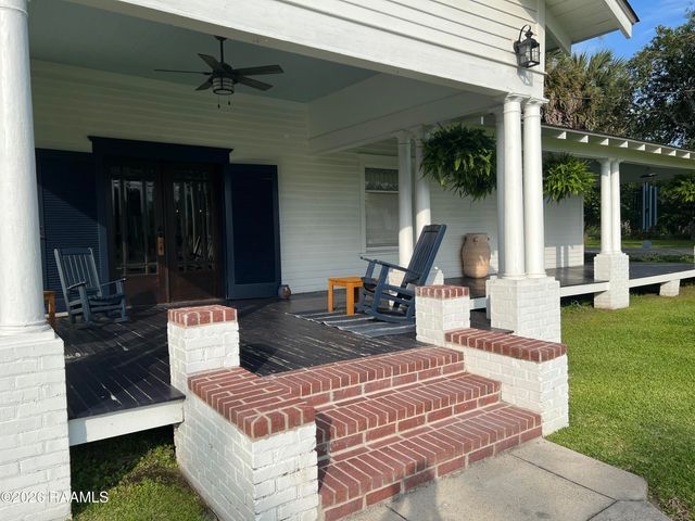 213 S Main Street, Breaux Bridge, LA 70517