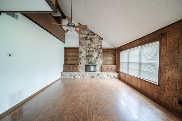 7622 County Line Road, Willis, TX 77378