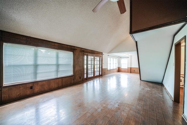 7622 County Line Road, Willis, TX 77378