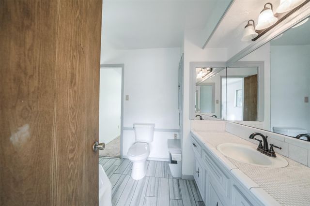 7622 County Line Road, Willis, TX 77378