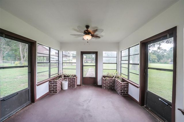 7622 County Line Road, Willis, TX 77378