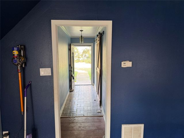 7622 County Line Road, Willis, TX 77378