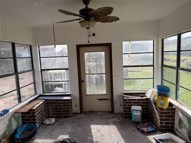 7622 County Line Road, Willis, TX 77378