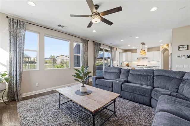 28417 Steel, Valencia, CA 91354