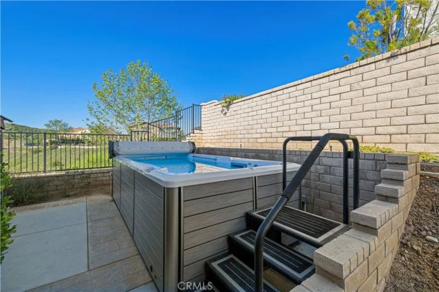 28417 Steel, Valencia, CA 91354