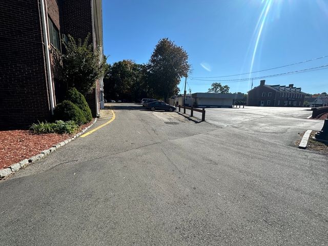 915 Edgell Rd 64, Framingham, MA 01701