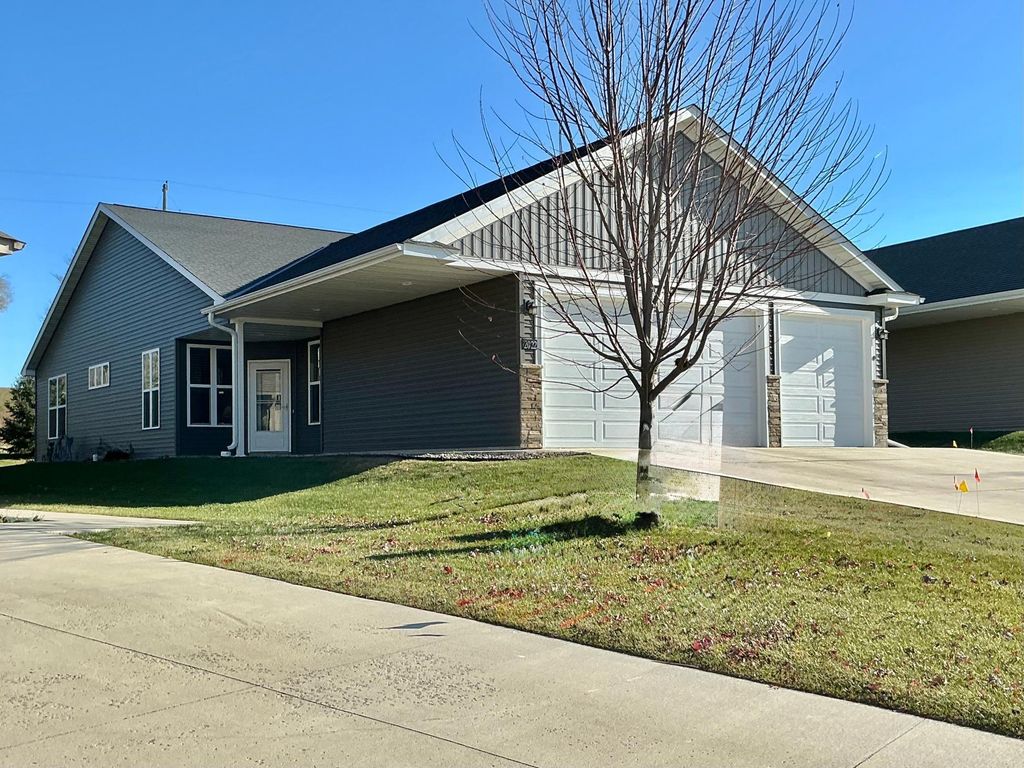 2022 Longhorn Lane, Buffalo, MN 55313