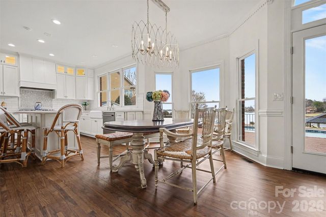 20410 Island Forest Drive, Cornelius, NC 28031