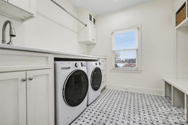 20410 Island Forest Drive, Cornelius, NC 28031