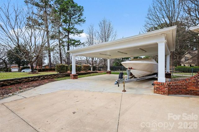 20410 Island Forest Drive, Cornelius, NC 28031