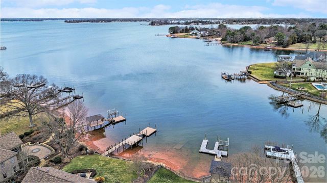 20410 Island Forest Drive, Cornelius, NC 28031