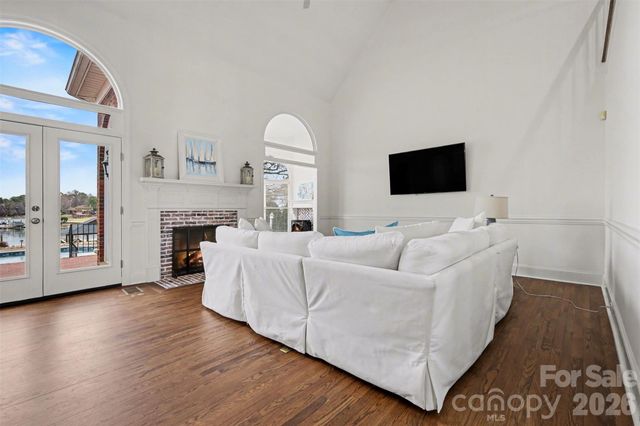 20410 Island Forest Drive, Cornelius, NC 28031