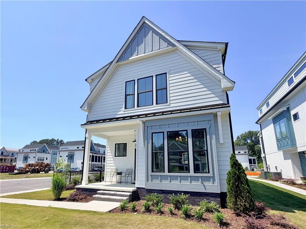 900 Koonce LN, Chesapeake, VA 23322
