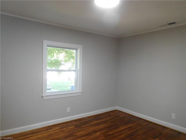 144 Edgewood Circle, Winston-salem, NC 27127