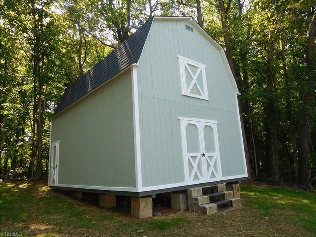 144 Edgewood Circle, Winston-salem, NC 27127