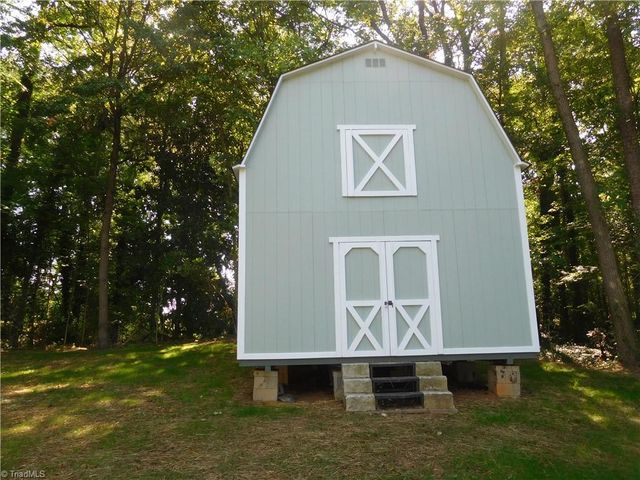 144 Edgewood Circle, Winston-salem, NC 27127