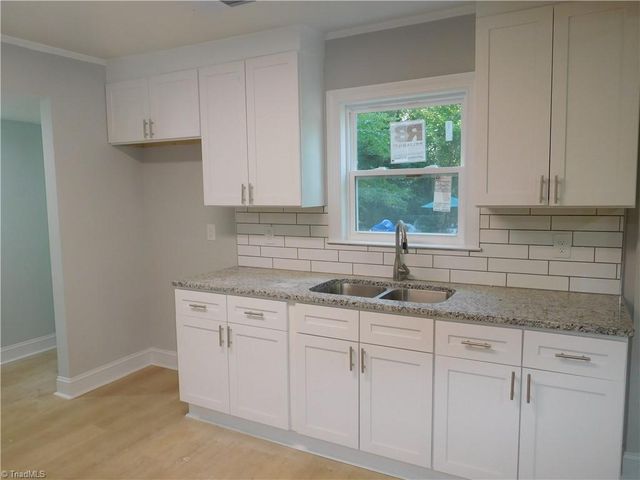 144 Edgewood Circle, Winston-salem, NC 27127
